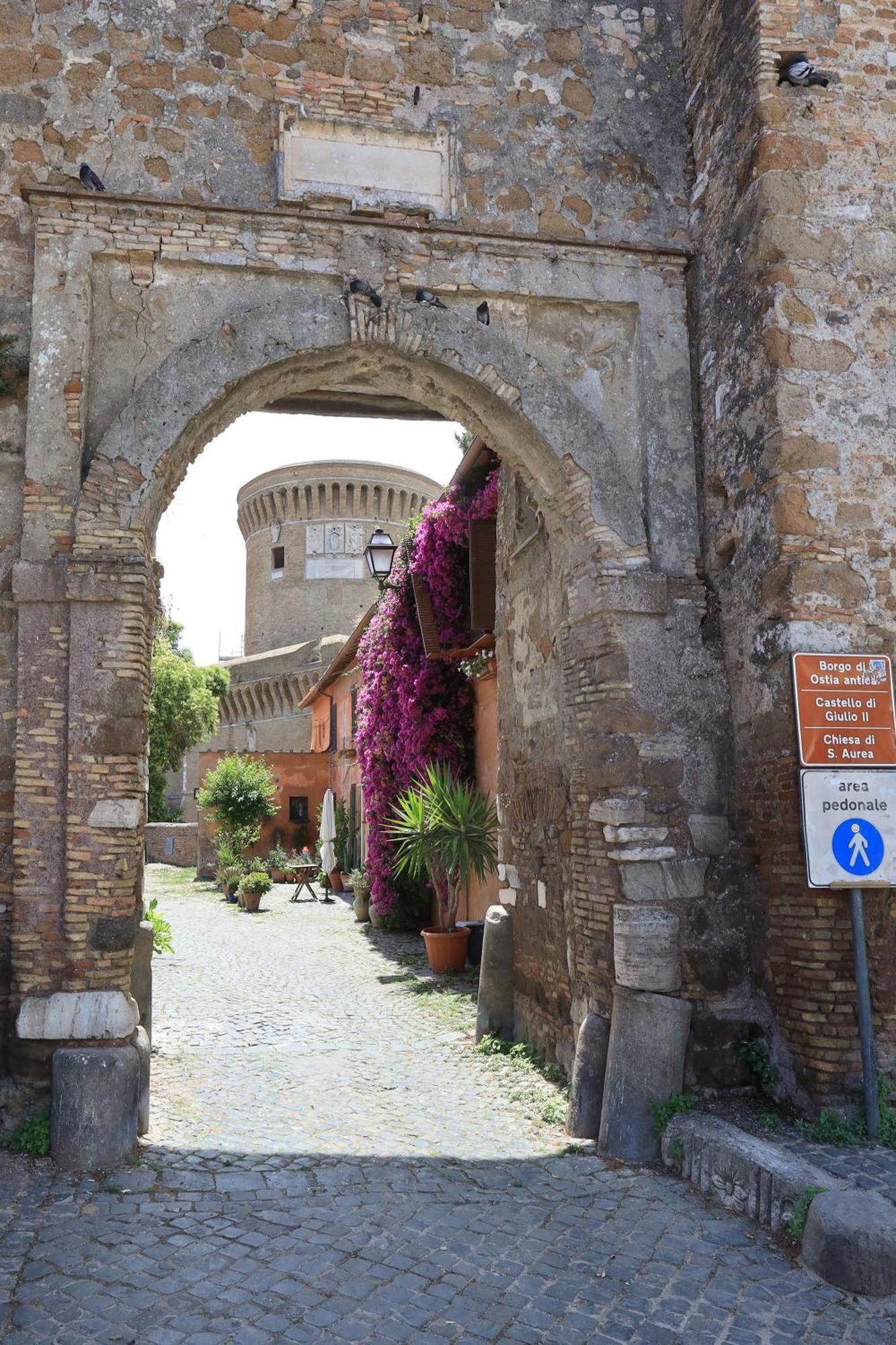 Casa Dalu A Roma Nel Cuore Di Ostia Antica Exterior foto